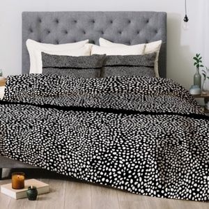 Duvet Cover and Pillow Shams Set